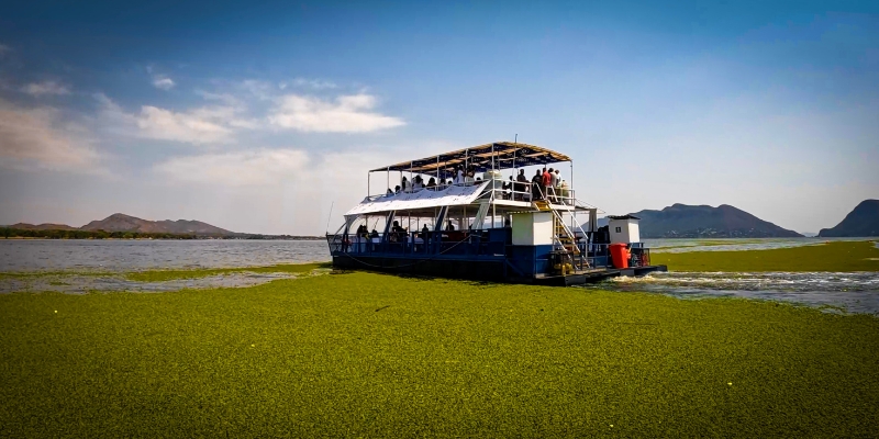 Party Boat on the Hartbeespoort Dam 