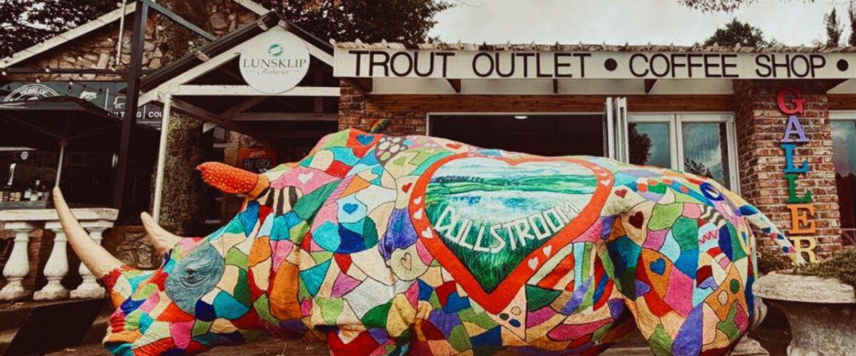 Rhino art decoration in front of a coffee shop in Dullstroom